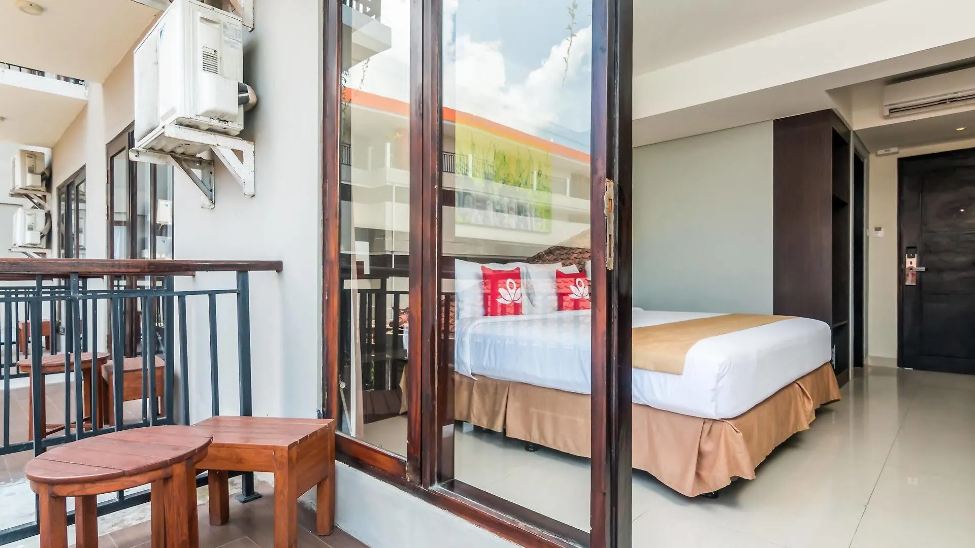 Zen Rooms Badung Nakula Legian  Kuta (Bali)